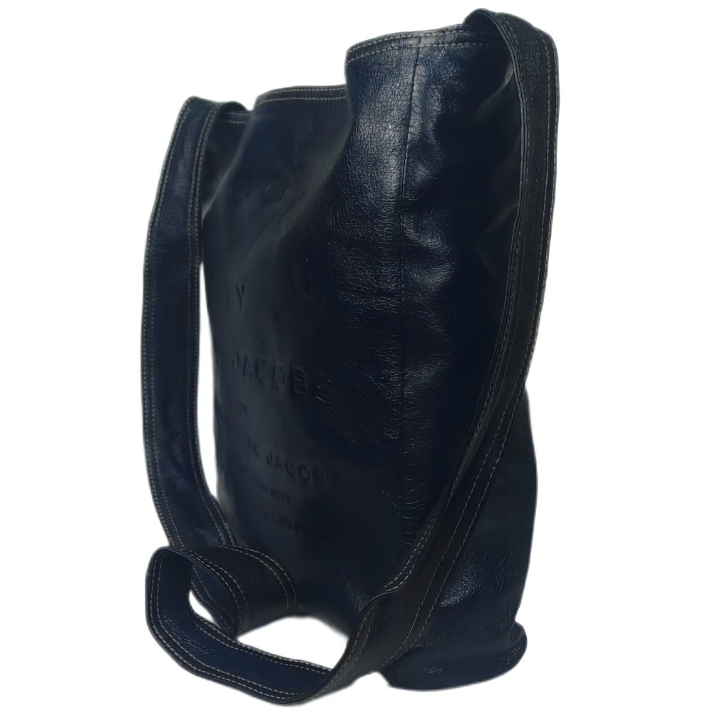 MARC JACOBS 'The Tote Bag' Original, Signature-Emb, Rvsbl, Leather Crossbody - Picture 5 of 9